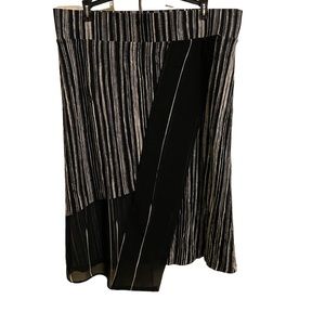 DKNY Size Large Women’s Skirt